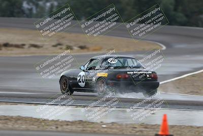media/Nov-16-2025-CalClub SCCA (Sun) [[2975c16dfc]]/Group 1/Turn 1/